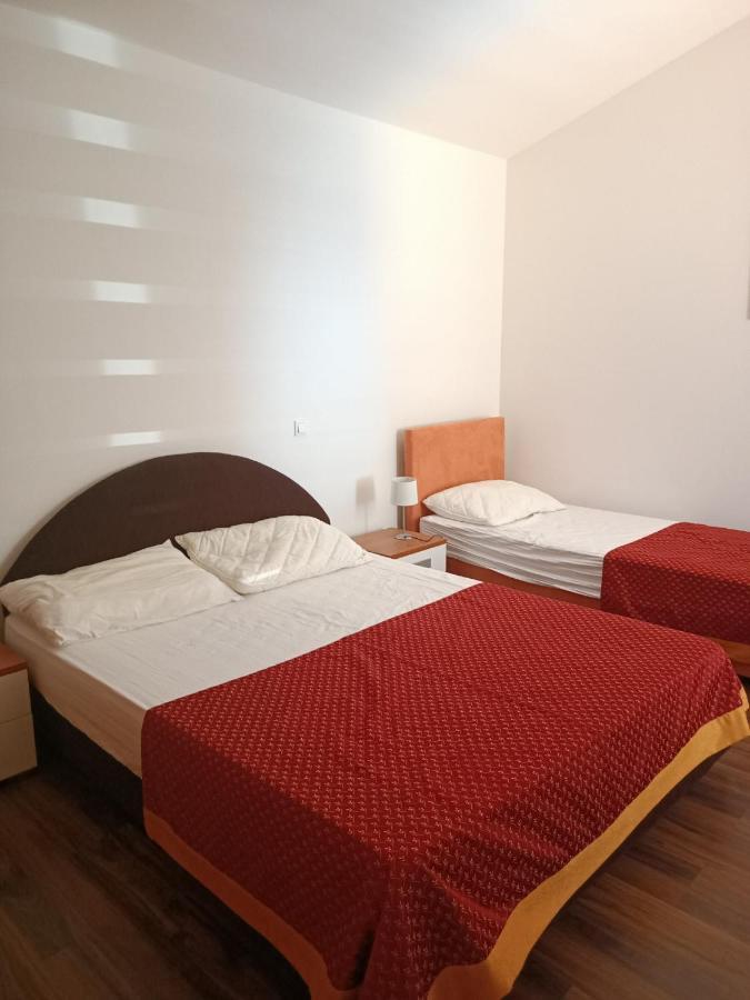 Blue Seagull - Seafront Holiday Home Novi Vinodolski Luaran gambar